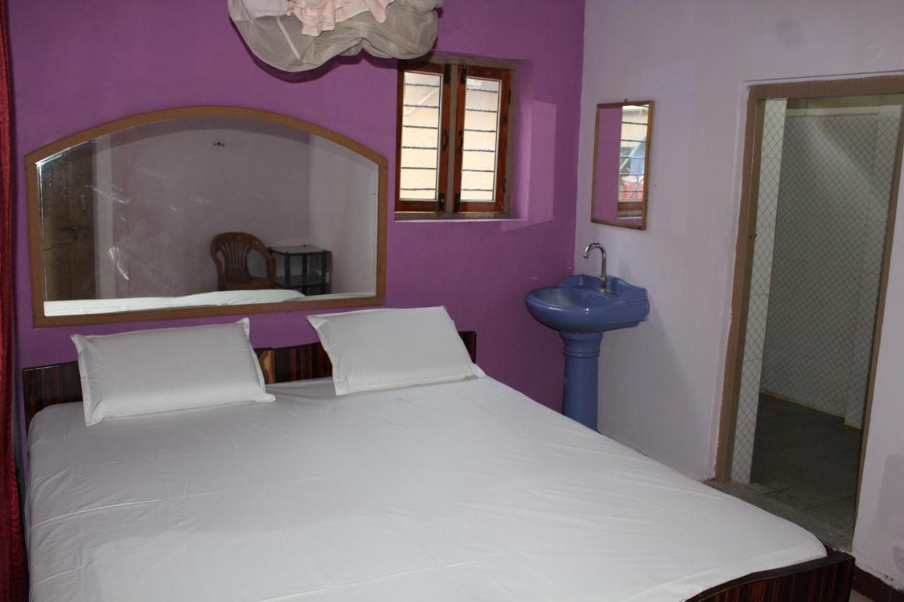 Riverside Homestay Hampi Extérieur photo